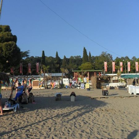 סוקהום Mini Hotel Na Aiaaira מראה חיצוני תמונה